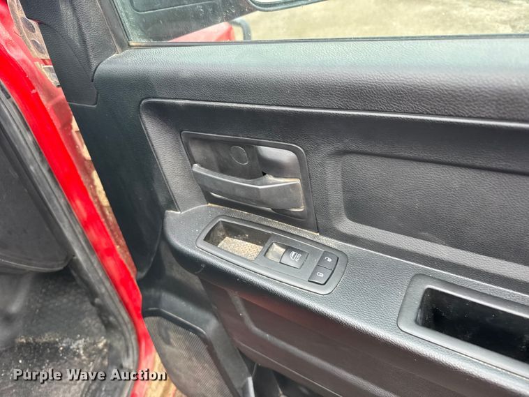 image for item FB7281 2018 RAM 1500 Crew Cab pickup truck