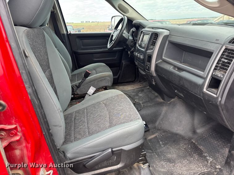 image for item FB7281 2018 RAM 1500 Crew Cab pickup truck