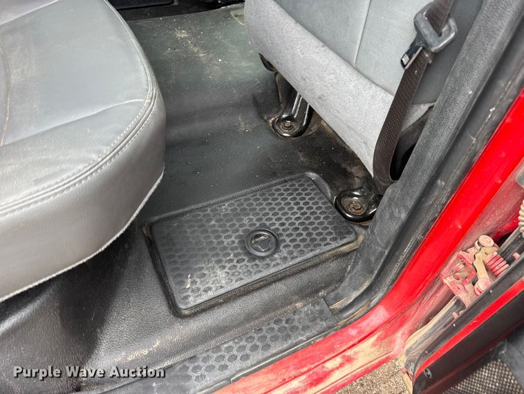 image for item FB7281 2018 RAM 1500 Crew Cab pickup truck