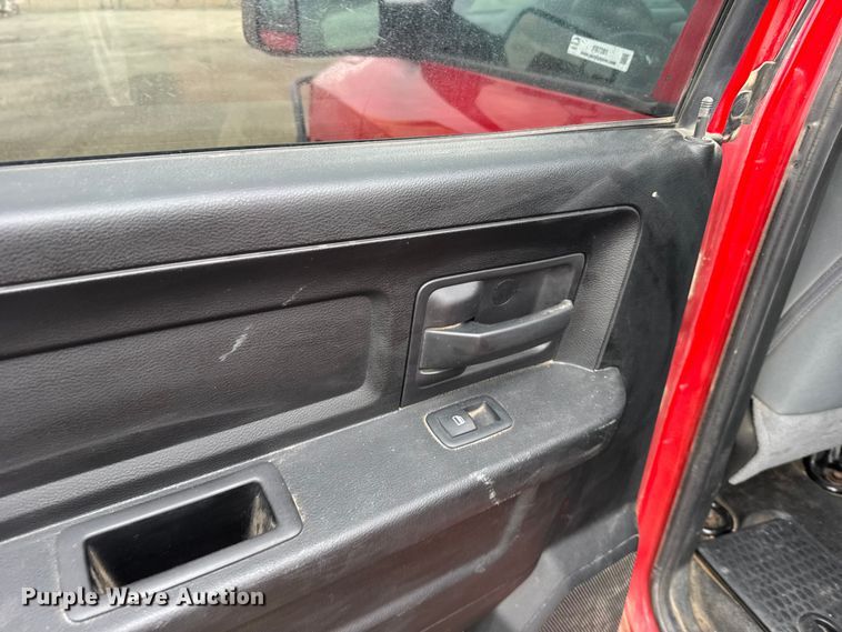 image for item FB7281 2018 RAM 1500 Crew Cab pickup truck