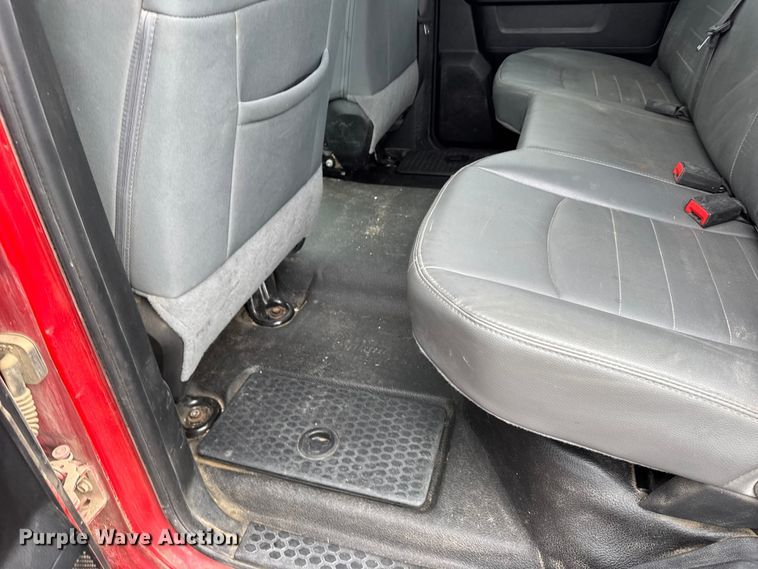 image for item FB7281 2018 RAM 1500 Crew Cab pickup truck