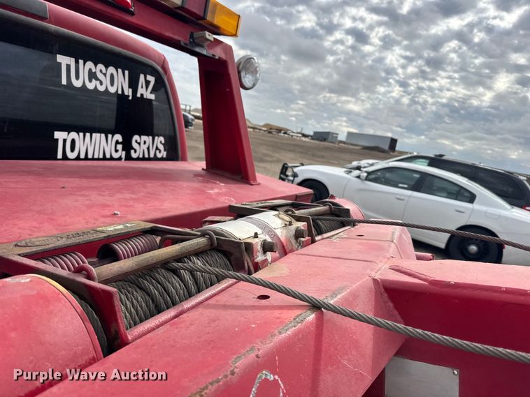 image for item FB7282 2000 Ford F450 Super Duty XL tow truck