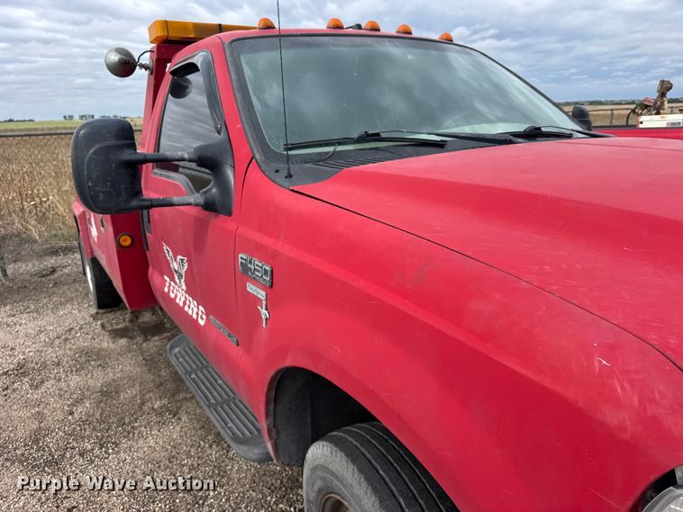image for item FB7282 2000 Ford F450 Super Duty XL tow truck