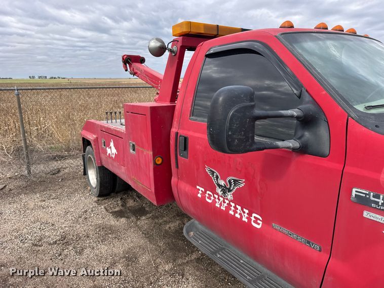 image for item FB7282 2000 Ford F450 Super Duty XL tow truck