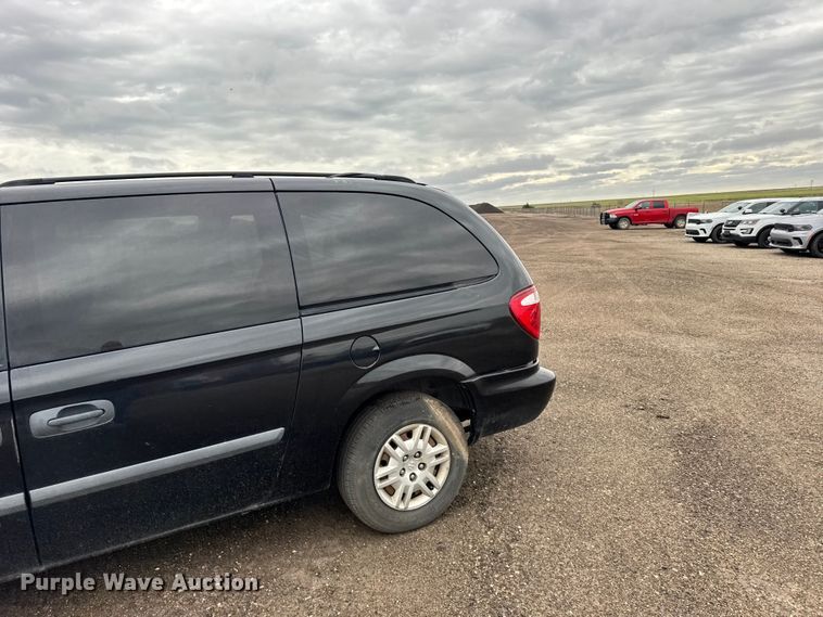 image for item FB7285 2007 Dodge Grand Caravan van