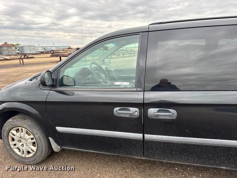 image for item FB7285 2007 Dodge Grand Caravan van