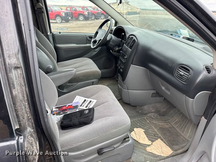 image for item FB7285 2007 Dodge Grand Caravan van