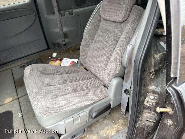 image for item FB7285 2007 Dodge Grand Caravan van