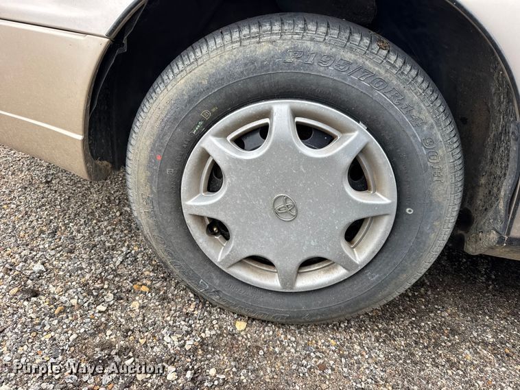 image for item FB7288 1996 Toyota Camry 