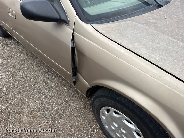 image for item FB7290 2000 Toyota Camry 