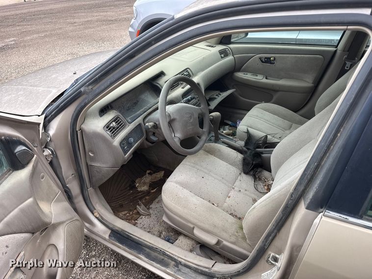 image for item FB7290 2000 Toyota Camry 
