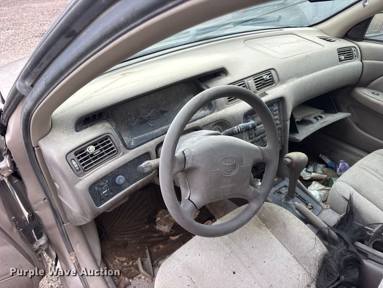 image for item FB7290 2000 Toyota Camry 