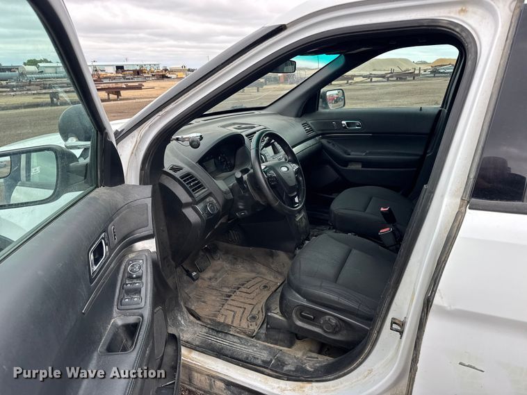 image for item FB7292 2017 Ford Explorer Police SUV