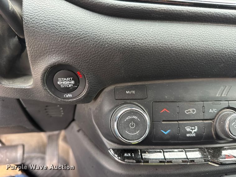 image for item FB7293 2022 Dodge Durango SSV SUV