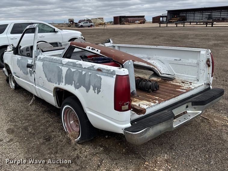 image for item FB7294 1995 GMC Sierra 1500 pickup truck