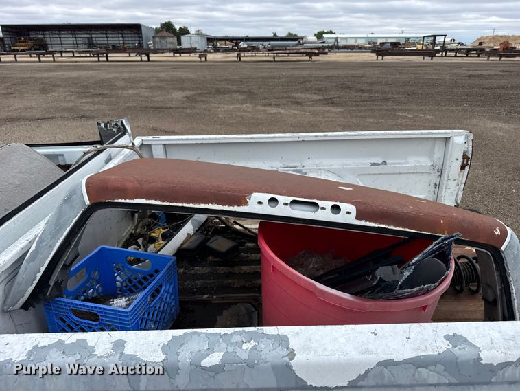 image for item FB7294 1995 GMC Sierra 1500 pickup truck