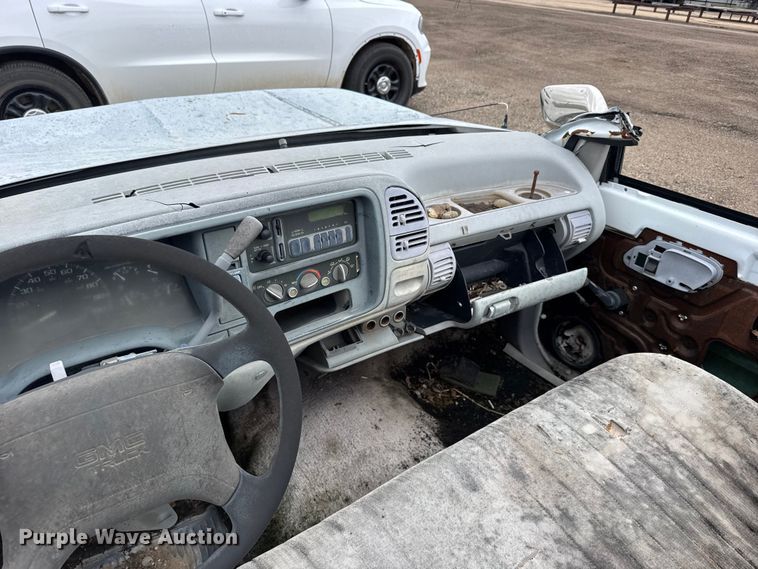 image for item FB7294 1995 GMC Sierra 1500 pickup truck