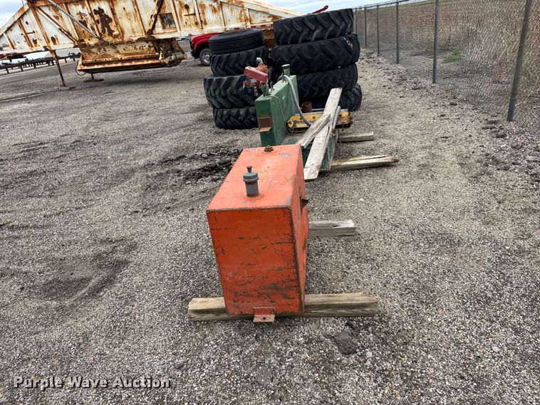 image for item FB7297 (2) fuel tanks