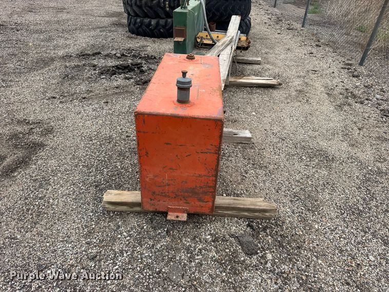 image for item FB7297 (2) fuel tanks