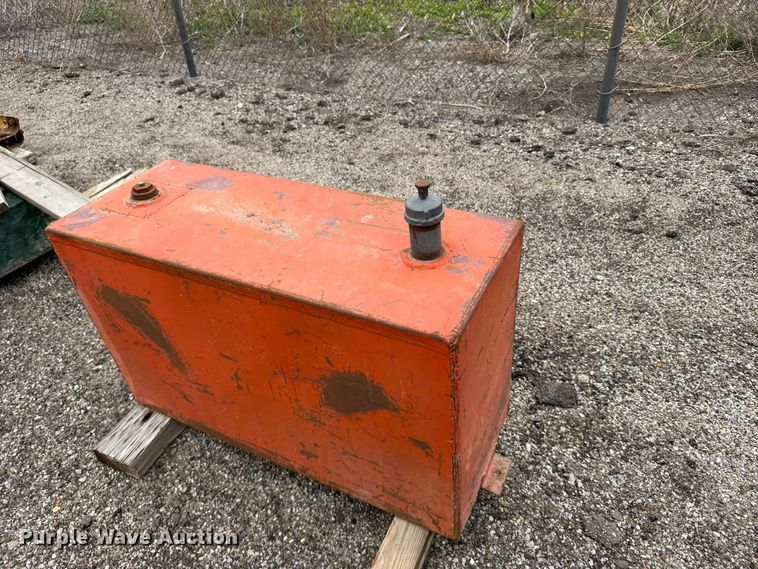 image for item FB7297 (2) fuel tanks