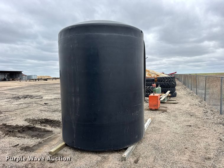 image for item FB7298 Salt brine tank