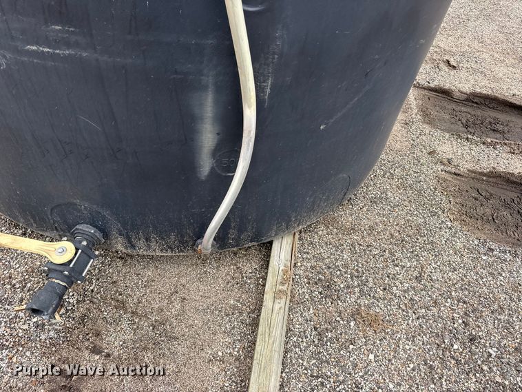 image for item FB7298 Salt brine tank