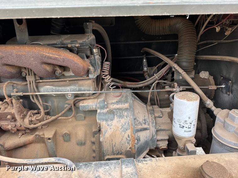 image for item FB7300 1988 11M125RPDQ air compressor