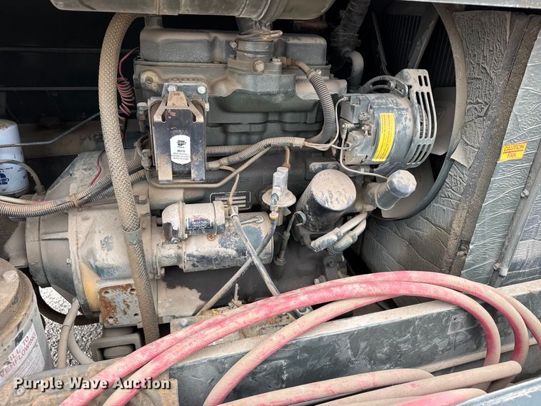 image for item FB7300 1988 11M125RPDQ air compressor