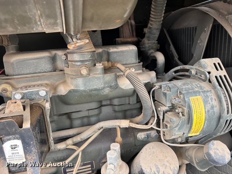 image for item FB7300 1988 11M125RPDQ air compressor