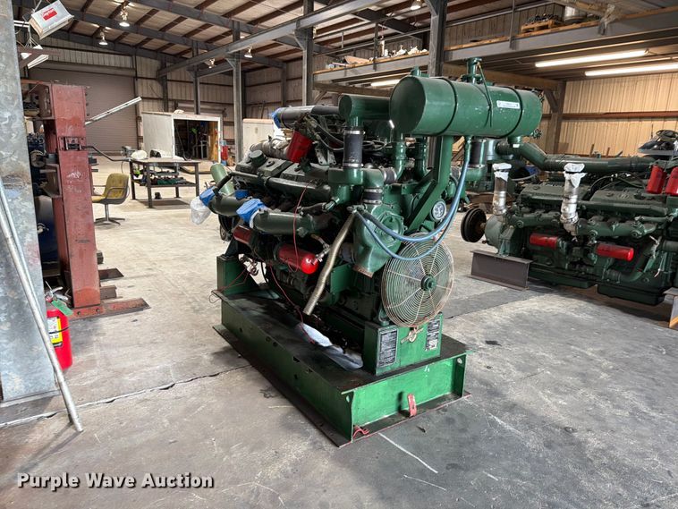 image for item FB8121 Detroit Diesel 16V71 engine