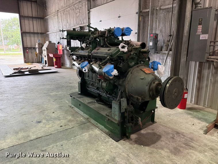 image for item FB8121 Detroit Diesel 16V71 engine