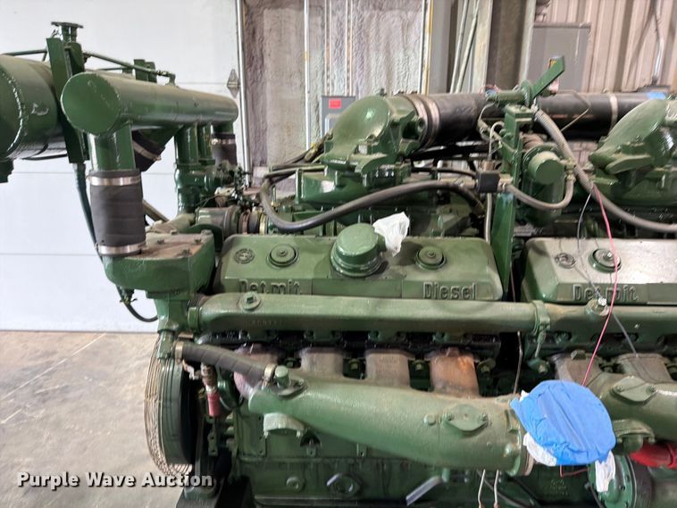 image for item FB8121 Detroit Diesel 16V71 engine