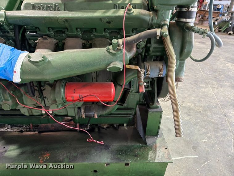 image for item FB8121 Detroit Diesel 16V71 engine