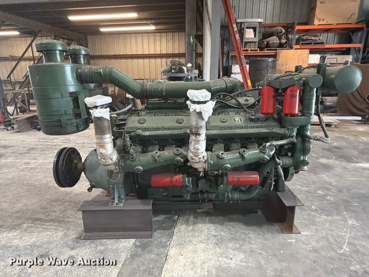 image for item FB8122 Detroit Diesel 16V71 engine