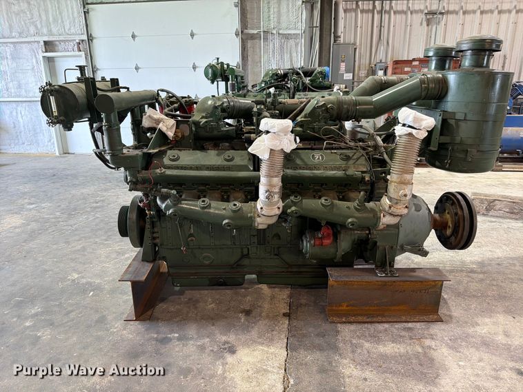 image for item FB8122 Detroit Diesel 16V71 engine