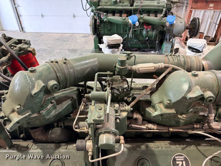 image for item FB8122 Detroit Diesel 16V71 engine