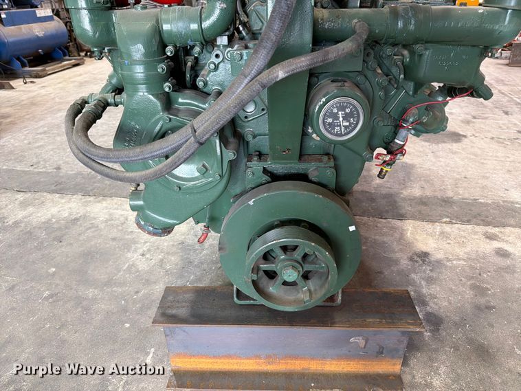 image for item FB8122 Detroit Diesel 16V71 engine