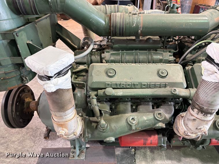 image for item FB8122 Detroit Diesel 16V71 engine