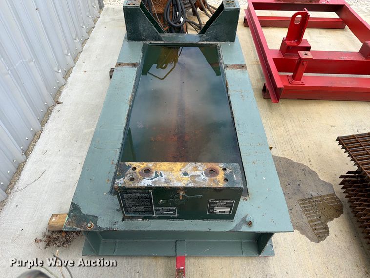 image for item FB8122 Detroit Diesel 16V71 engine