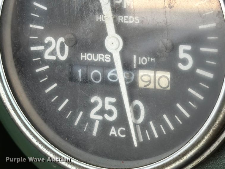 image for item FB8122 Detroit Diesel 16V71 engine
