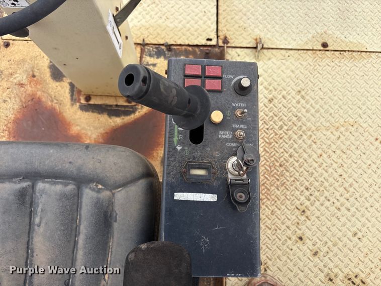 image for item FC2226 1996 Ingersoll Rand PT125R pneumatic roller