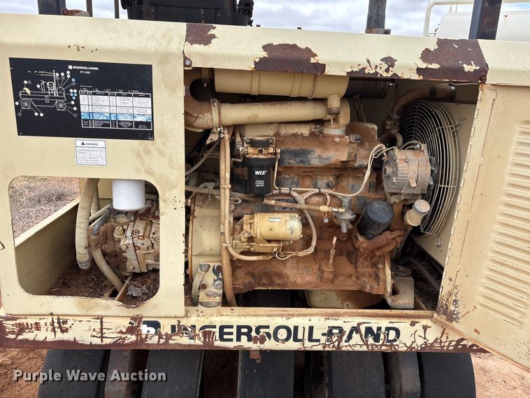 image for item FC2226 1996 Ingersoll Rand PT125R pneumatic roller