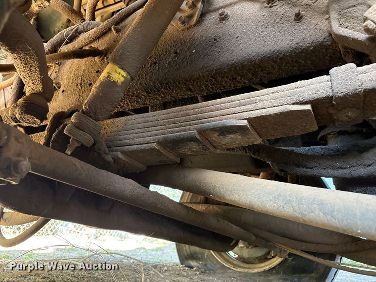 image for item FC2234 1998 International 2654 refuse truck