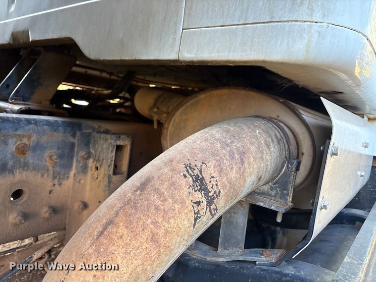 image for item FC2234 1998 International 2654 refuse truck