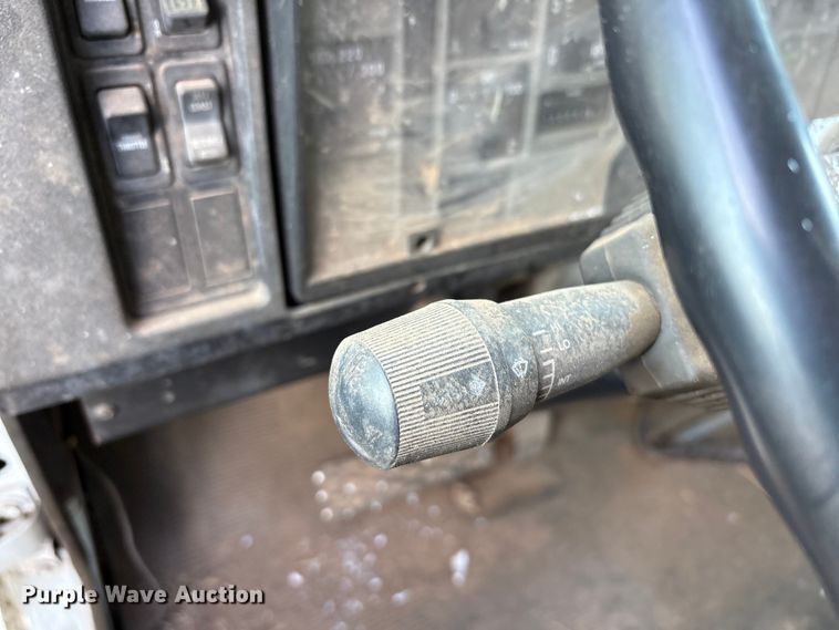 image for item FC2234 1998 International 2654 refuse truck