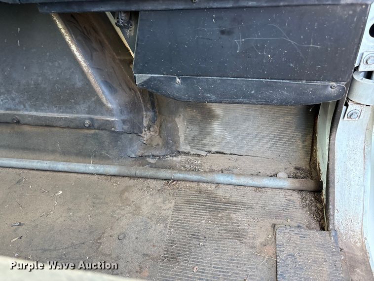 image for item FC2234 1998 International 2654 refuse truck