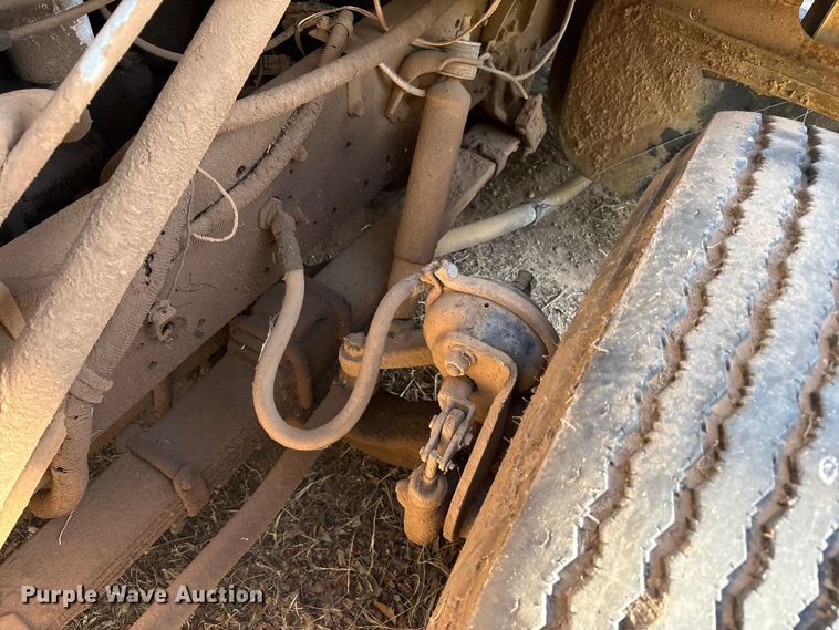 image for item FC2234 1998 International 2654 refuse truck