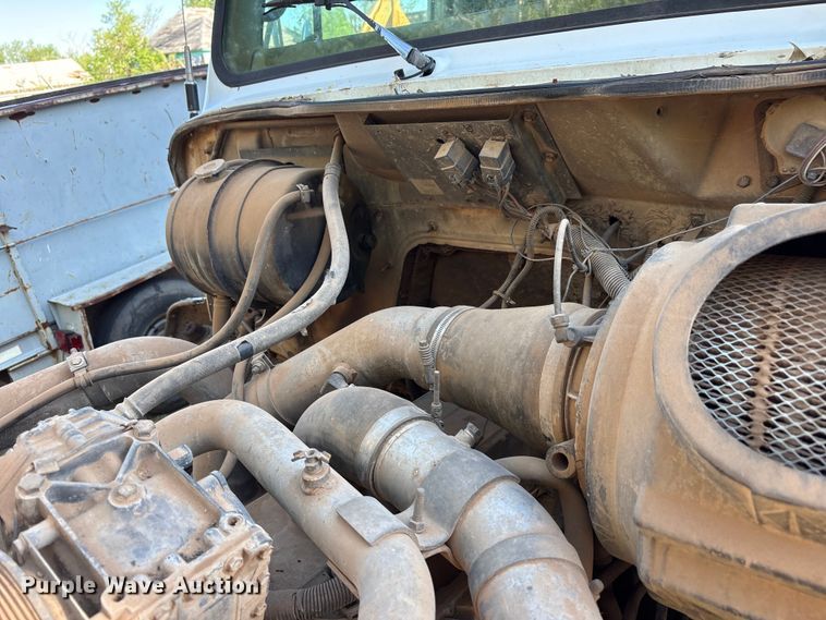 image for item FC2234 1998 International 2654 refuse truck