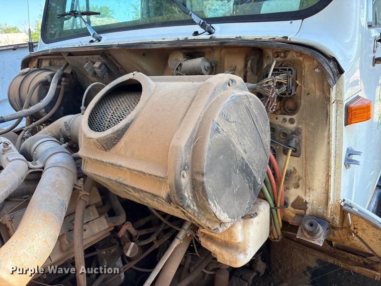 image for item FC2234 1998 International 2654 refuse truck