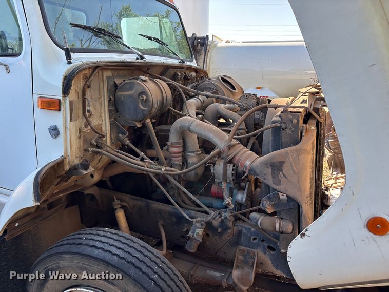 image for item FC2234 1998 International 2654 refuse truck